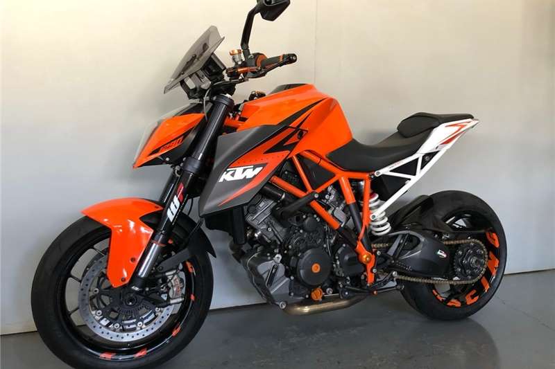 KTM 1290 Super Duke R 2014