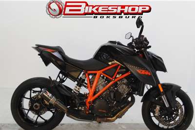  2015 KTM 1290 Super Duke R 