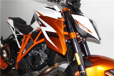  2016 KTM 1290 Super Duke R 