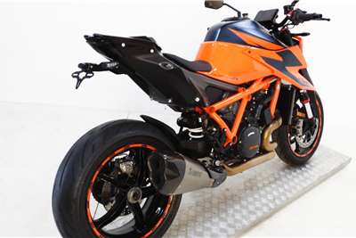  2020 KTM 1290 Super Duke R 