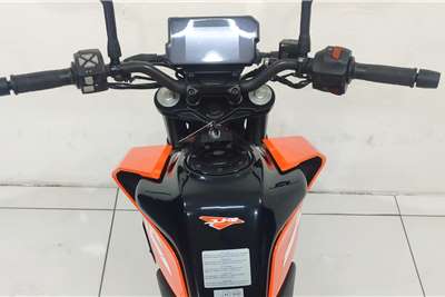  2020 KTM 390 Duke 