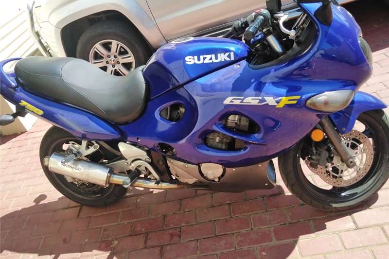 Suzuki GSX 2004