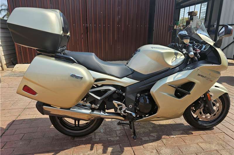 Used 2014 Triumph Sprint ST 1050 ABS With Panniers 