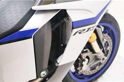  2015 Yamaha YZF R1 