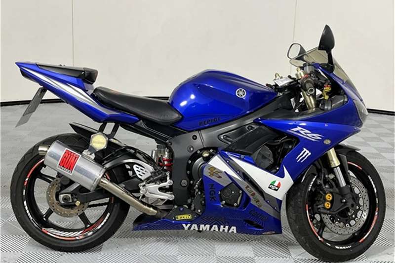  2005 Yamaha YZF R6 