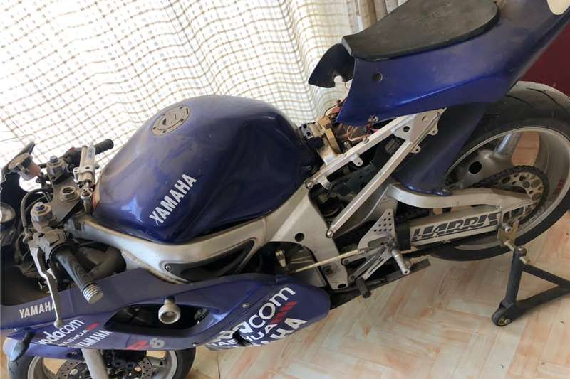 Yamaha YZF R6 0