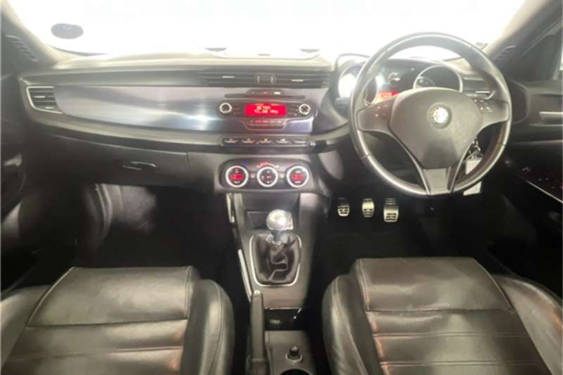 2011 Alfa Romeo Giulietta
