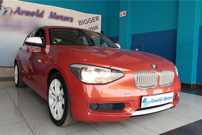 BMW 1 Series 118i 5-door auto 2013