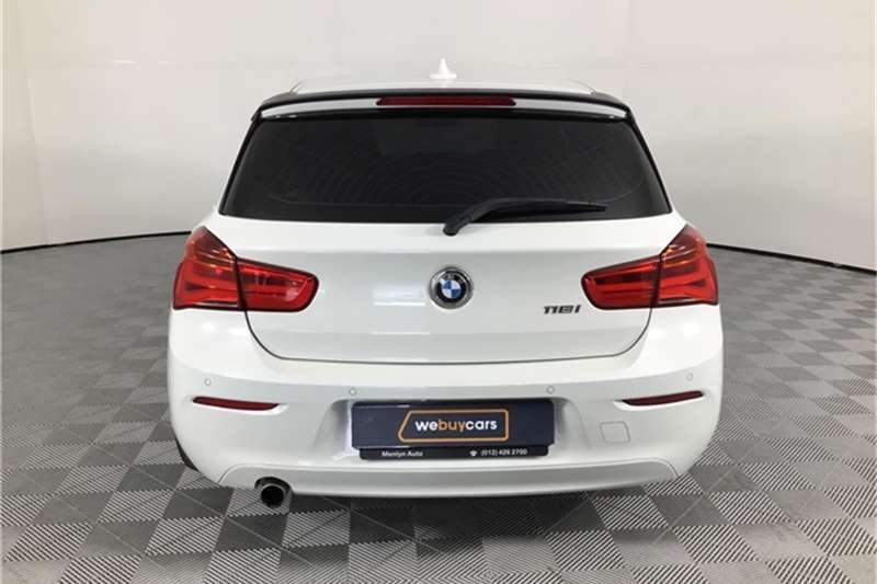 BMW 1 Series 118i 5-door auto 2015