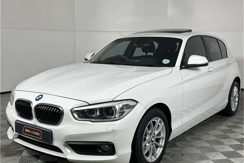 BMW 1 Series 118i 5 door auto 2015