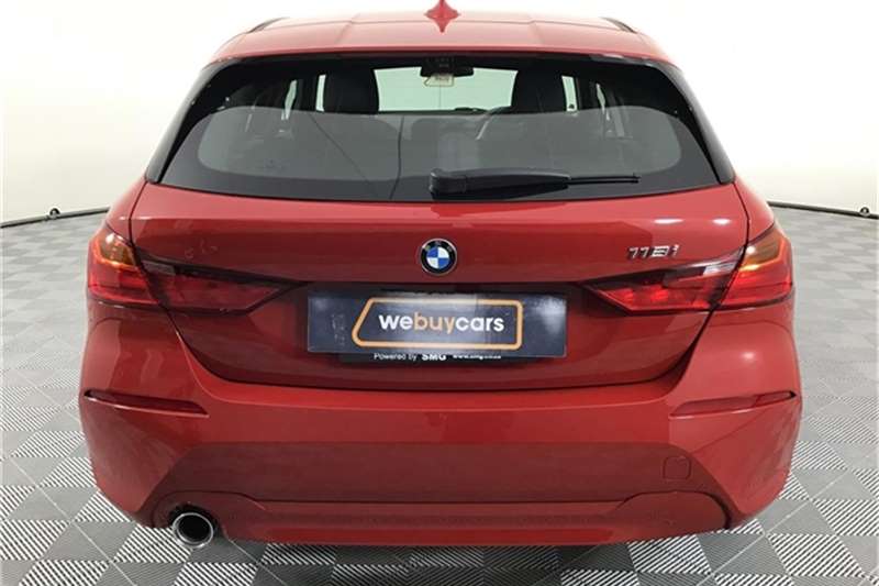 BMW 1 Series 5-door 118i A/T (F40) 2020