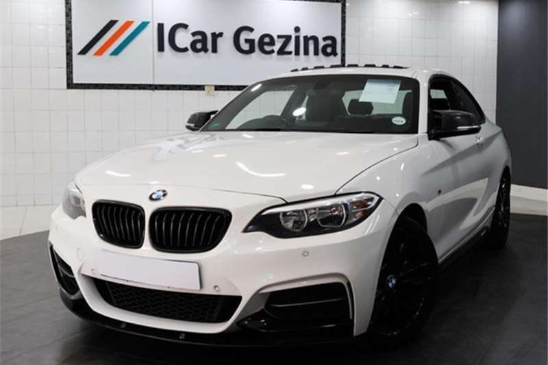 BMW 2 Series Coupe M240i A/T (F22) 2017