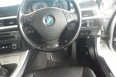  2011 BMW 3 Series 318i