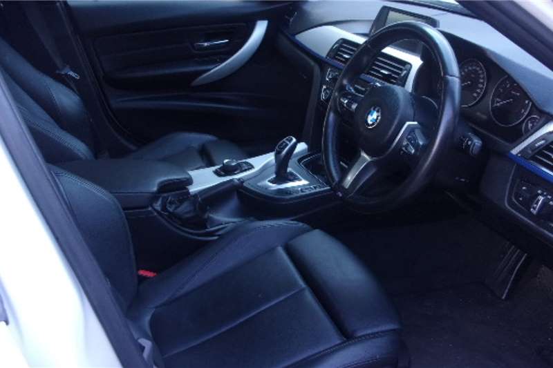 BMW 3 Series 318i auto 2013