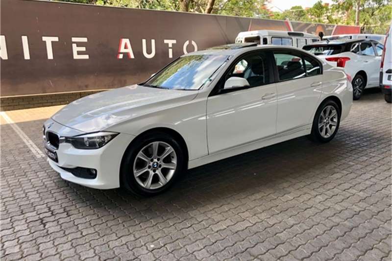 BMW 3 Series 320d Modern 2012