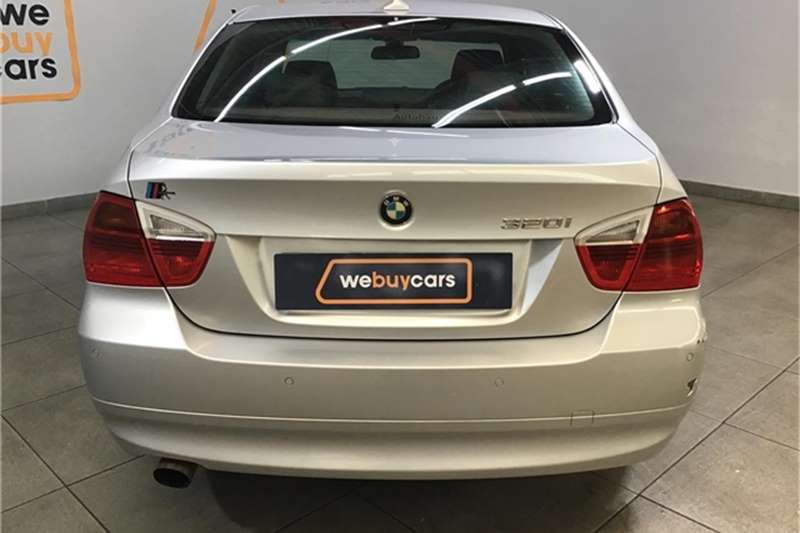 BMW 3 Series 320i 2007