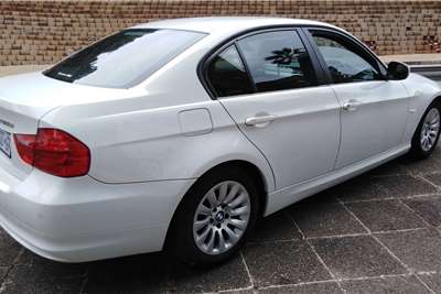  2009 BMW 3 Series 320i