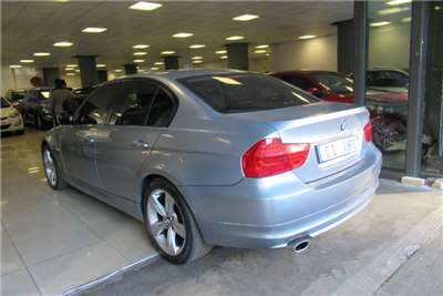  2010 BMW 3 Series 320i