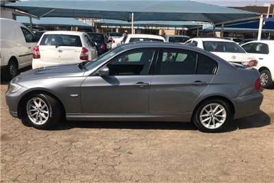  2010 BMW 3 Series 320i