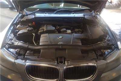  2011 BMW 3 Series 320i