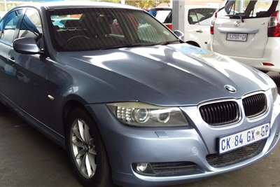  2011 BMW 3 Series 320i