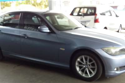  2011 BMW 3 Series 320i