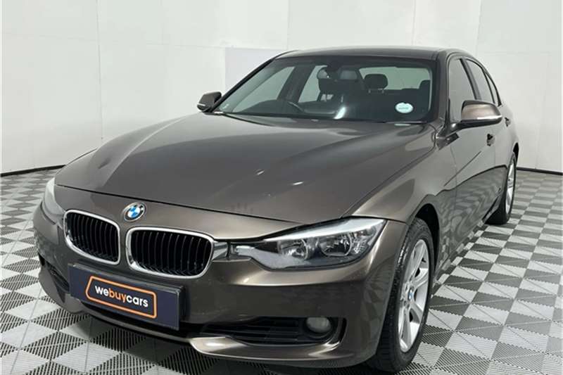 BMW 3 Series 320i 2013