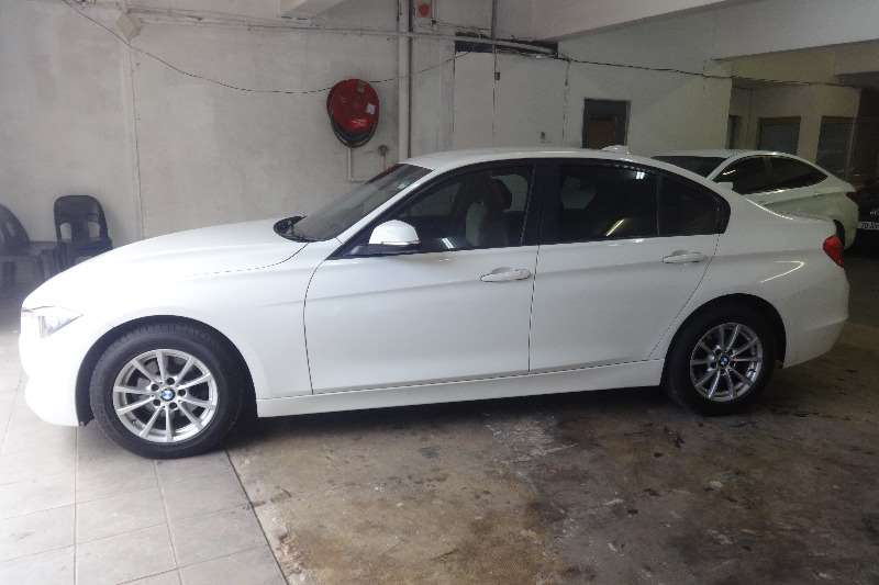 BMW 3 Series 320i 2014