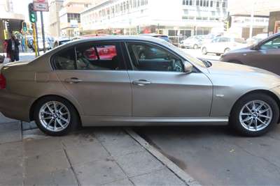  2009 BMW 3 Series 320i auto