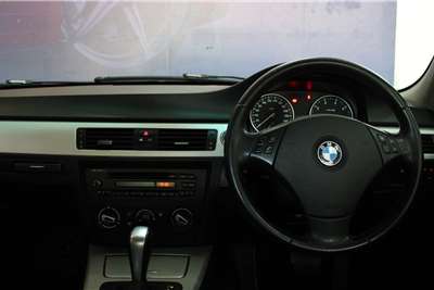  2010 BMW 3 Series 320i auto