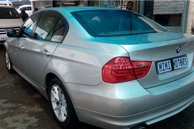  2010 BMW 3 Series 320i auto