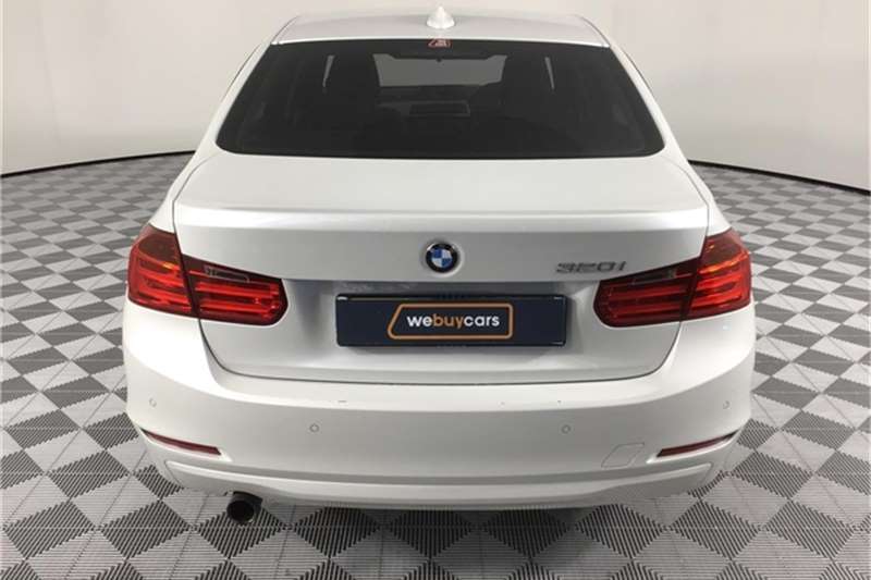 BMW 3 Series 320i auto 2015