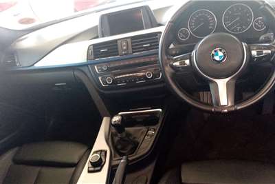  2014 BMW 3 Series 320i coupé