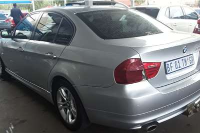  2011 BMW 3 Series 320i Dynamic