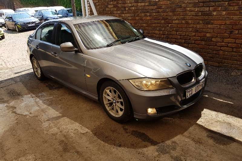 BMW 3 Series 320i Exclusive 2010