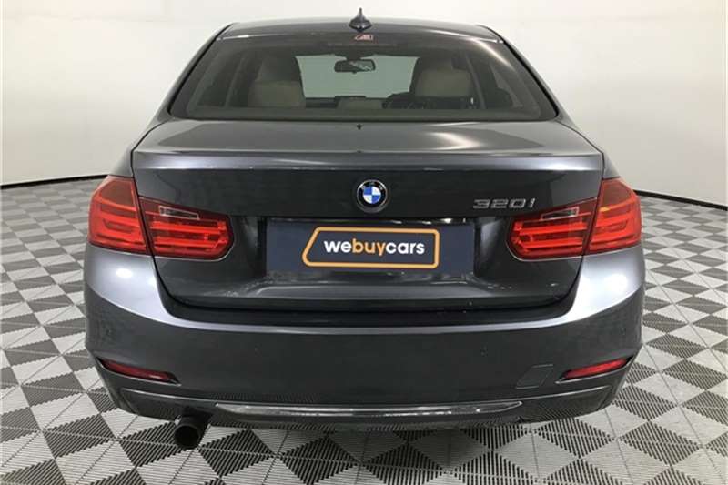 BMW 3 Series 320i Luxury auto 2014