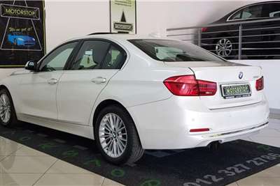  2015 BMW 3 Series 320i Luxury Line