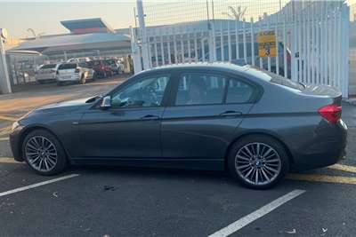  2017 BMW 3 Series 320i Luxury sports-auto