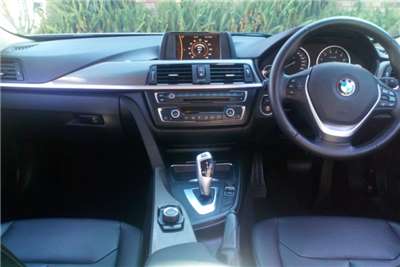  2013 BMW 3 Series 320i Modern