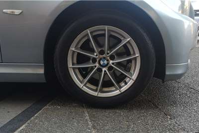  2014 BMW 3 Series 320i Modern
