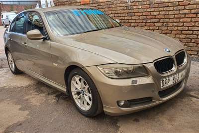  2010 BMW 3 Series 320i Start