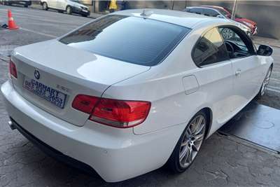  2010 BMW 3 Series coupe 