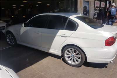  2010 BMW 3 Series sedan 