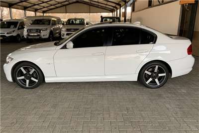  2011 BMW 3 Series sedan 