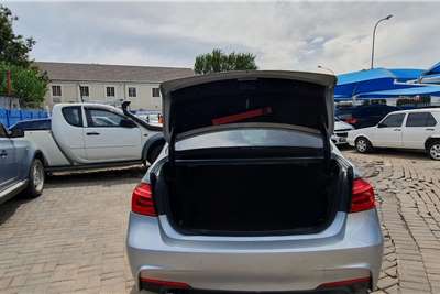  2018 BMW 3 Series sedan 320i EDITION M SPORT SHADOW A/T