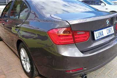  2013 BMW 3 Series sedan 320i M SPORT A/T (F30)