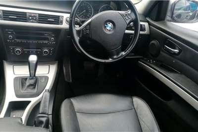 2011 BMW 3 Series sedan