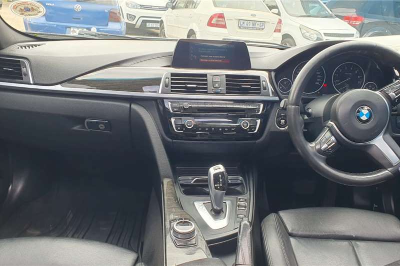 2018 BMW 3 Series sedan