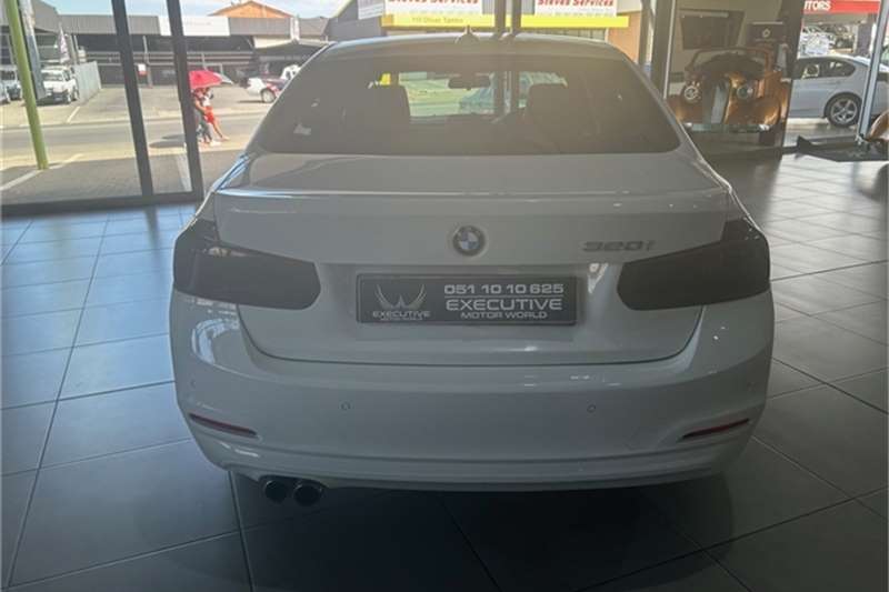 2018 BMW 3 Series sedan
