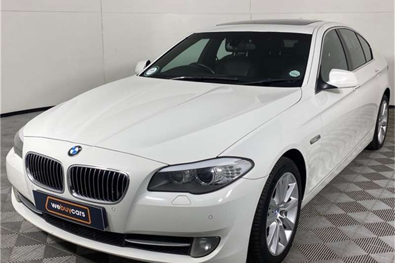 BMW 5 Series 528i Exclusive 2012